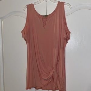 Women’s cold shoulder top. Size XL